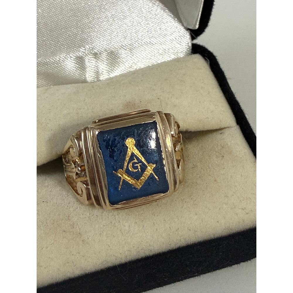 Masonic Ring 10 carat yellow gold size 10.5